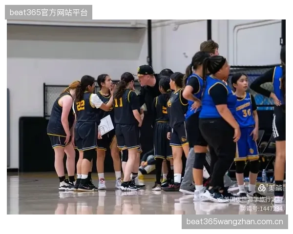 NBA球队青少年夏令营培养计划全面展开，受各地学校热烈欢迎